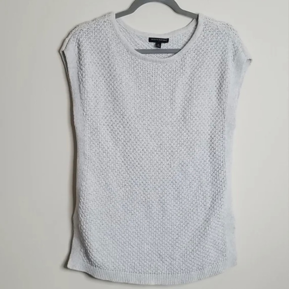 Banana Republic Sleeveless Knit Top (M)